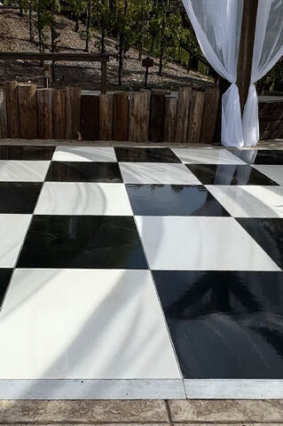 Dance Floor: Black/White Checkered 40' x 40'