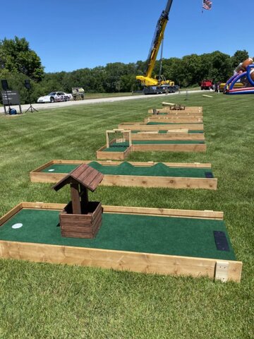 Portable Mini Golf Courses - Holes To Go