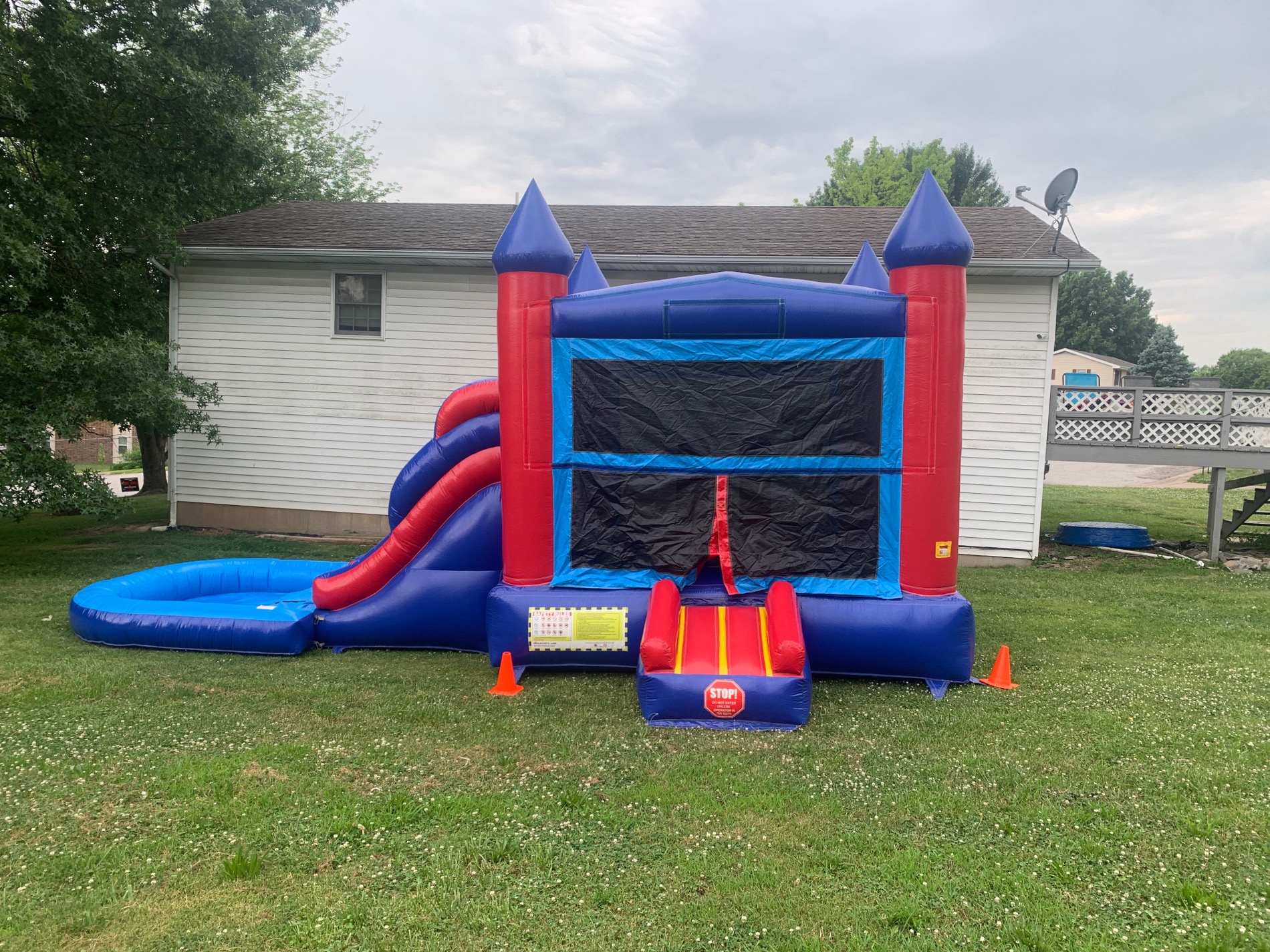 water bouncers birthday parties near me 