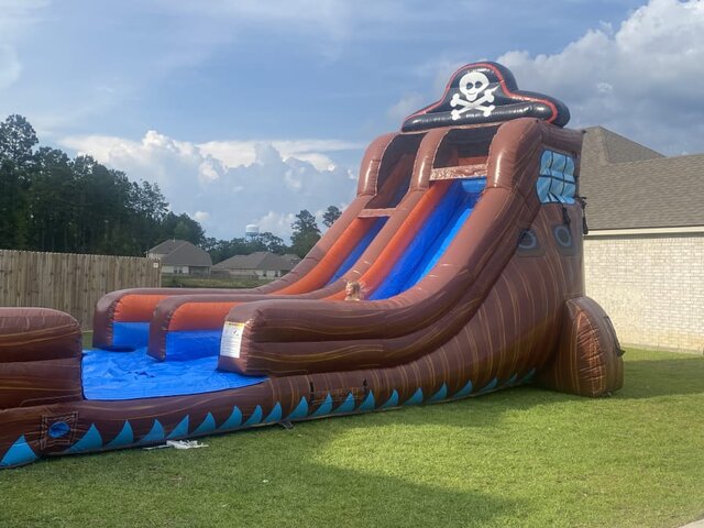 18' Pirate Water Slide