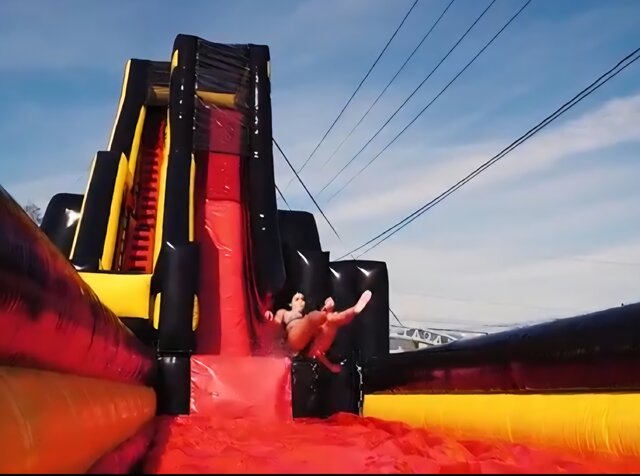35ft Slingshot Water Slide - Wet or Dry - SEE VIDEO