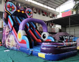 DOUBLE SLIDE GAMER 30ft long 14 ft wide 20 ft high
