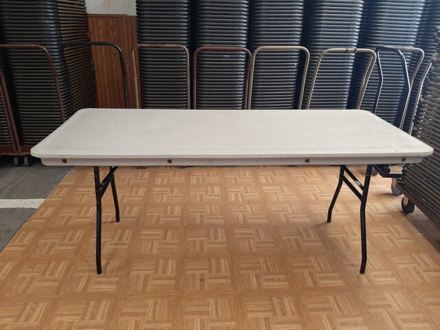 6ft banquet tables