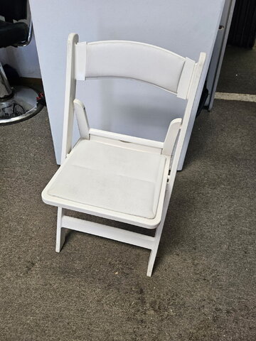 Off White Folding Chairs
