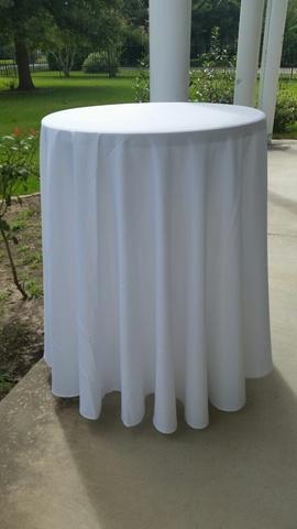 Bistro table with tablecloth (white, black or red)