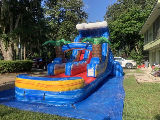 Water Slide Rental in Savannah GA | Blue Red Wave Top Theme 