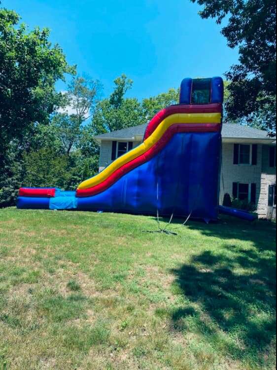 Bounce house in Champion, OH Jumping Jenny's Rentals