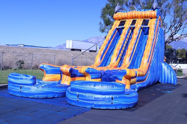 Electric Wave 22' Waterslide