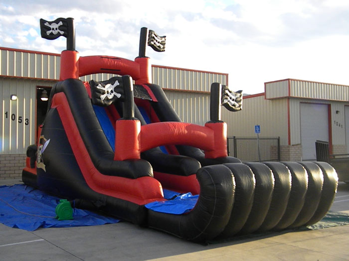 Pirates Dual Lane Dry Slide