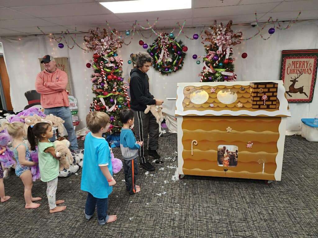 Ginger Bear House Bear Stuffing Machine, Fishers, IN Ginger Bear House Bear Stuffing Machine, Fishers, IN