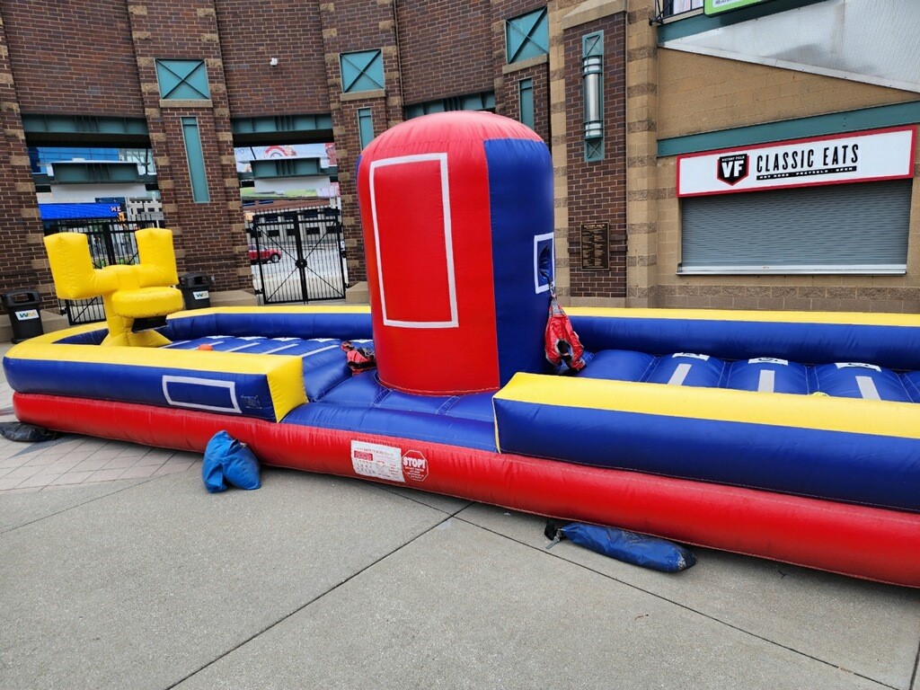Tug N Dunk, Indianapolis Indians Tug N Dunk, Indianapolis Indians