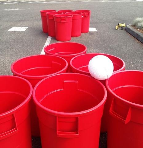 Trash can beer pong 