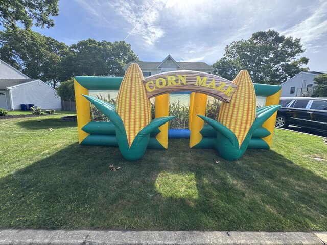 CORN MAZE 