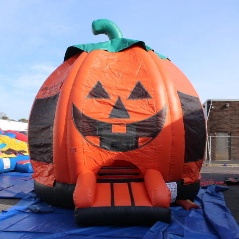 Pumpkin Bounce House #B11