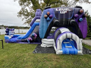 (#3) NEW Level Up Game Bouncer with dry slide