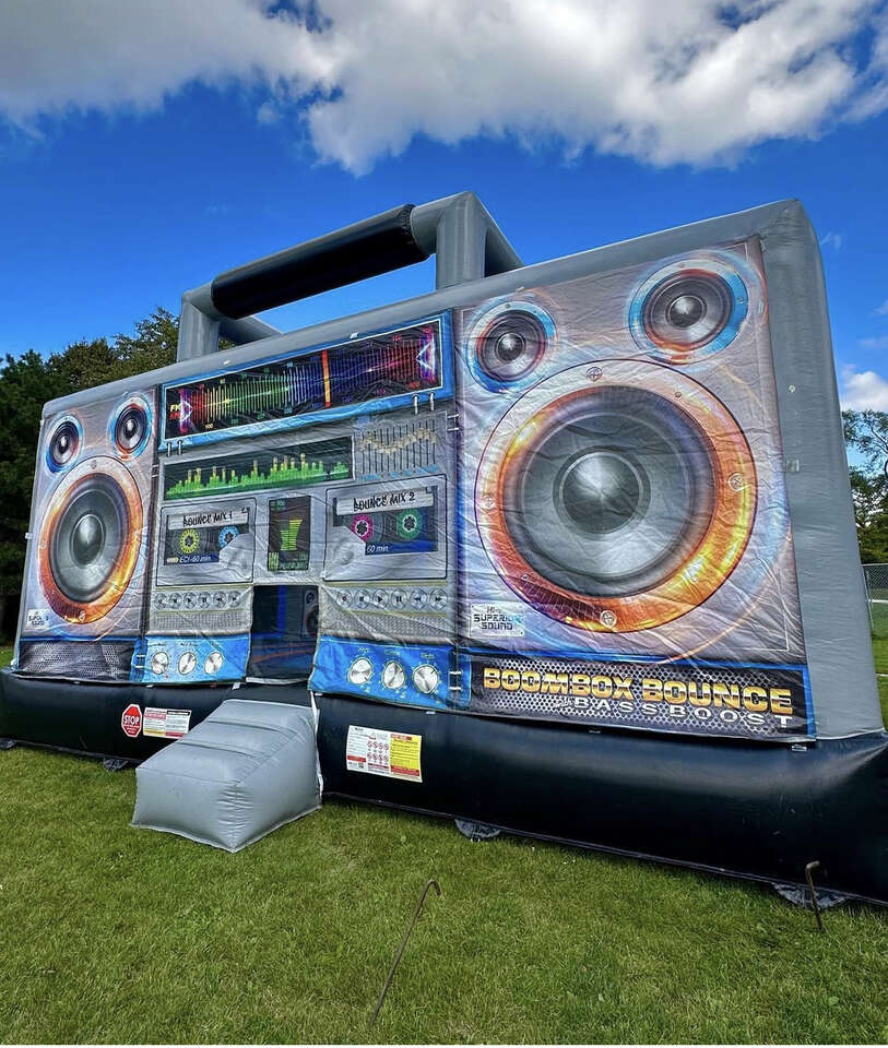 BOOM BOX BOUNCE