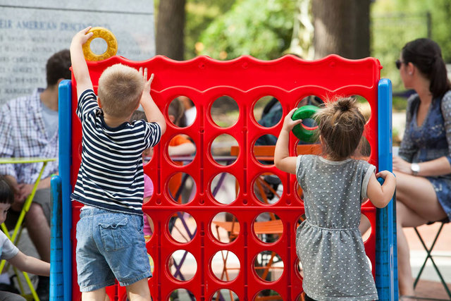 Life Sized Fun Connect Four Game