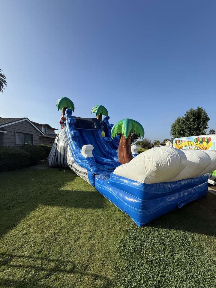 Clean and safe water slide rental delivered in Brea