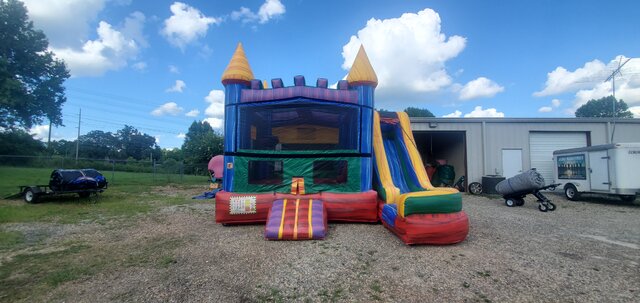 Retro Bounce House Combo Dry