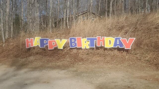 HAPPY BIRTHDAY Yard Card Greeting Display