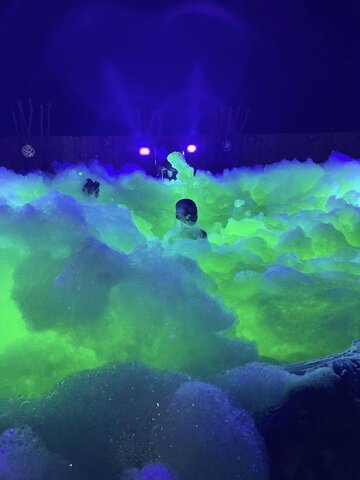 UV Foam GLOW Party