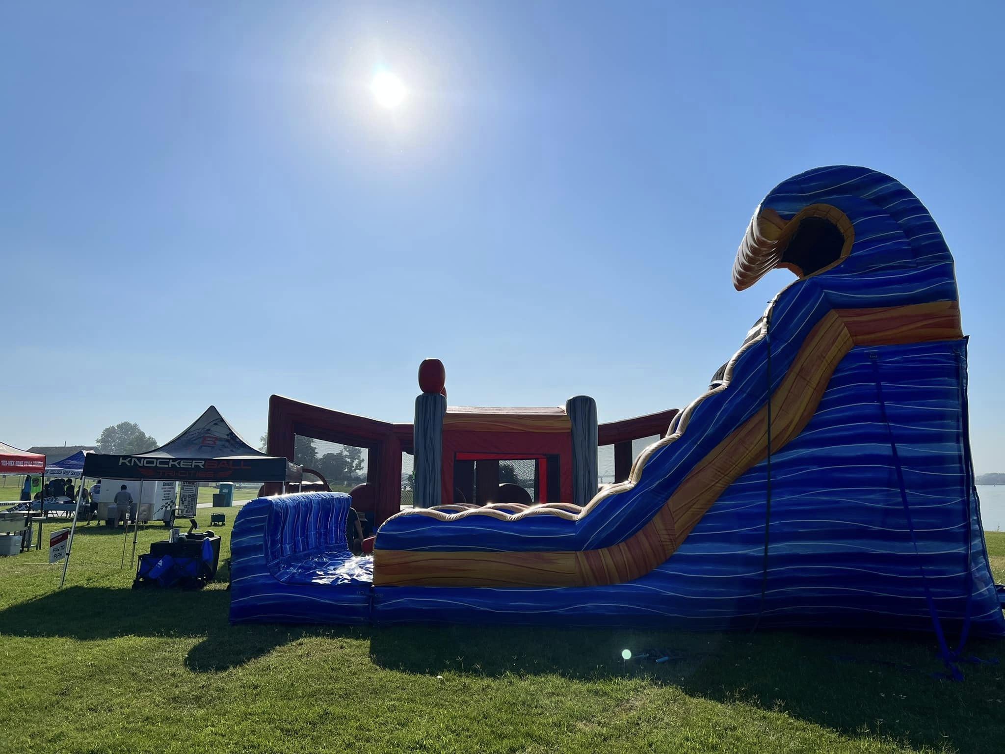 side view of 18ft wet or dry slide