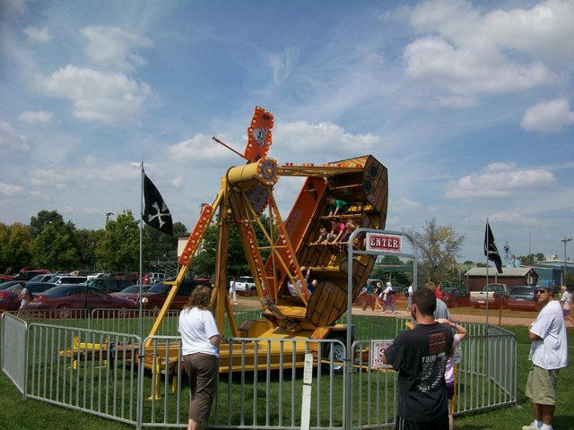 Pirate Ship Amusement Ride 2hr rental w/ attendant