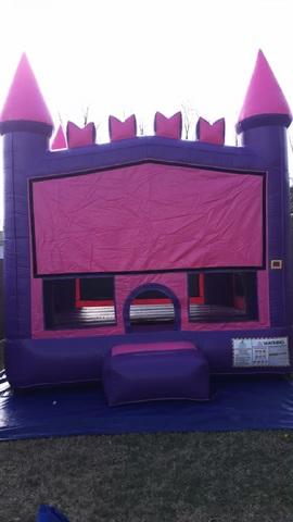 Hello Kitty  Pink Castle Bouncer
