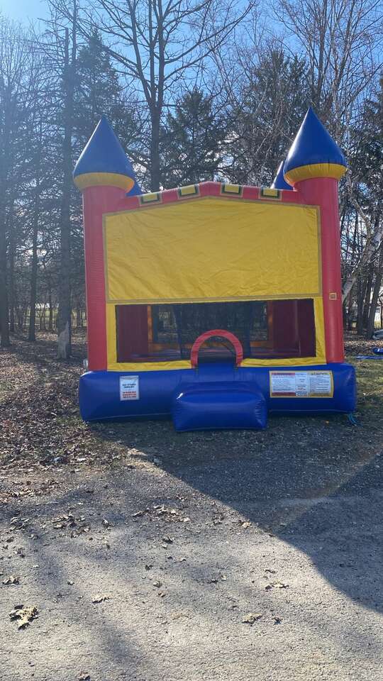Regular Bounce House