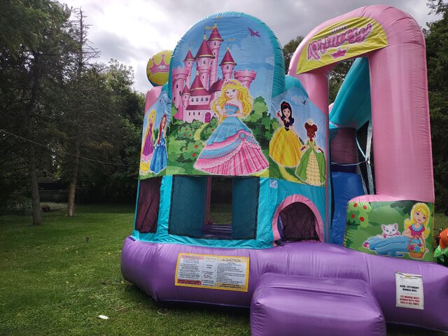  princess- with dry slide and basketball hoop   Unit 200