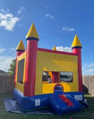 Plain bounce house 