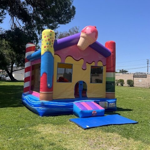 Ice Cream Bounce House 13x13
