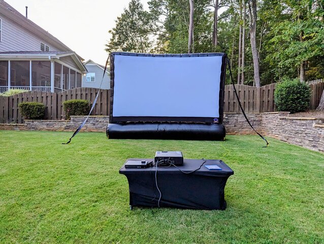 12' x 7' Inflatable Movie System