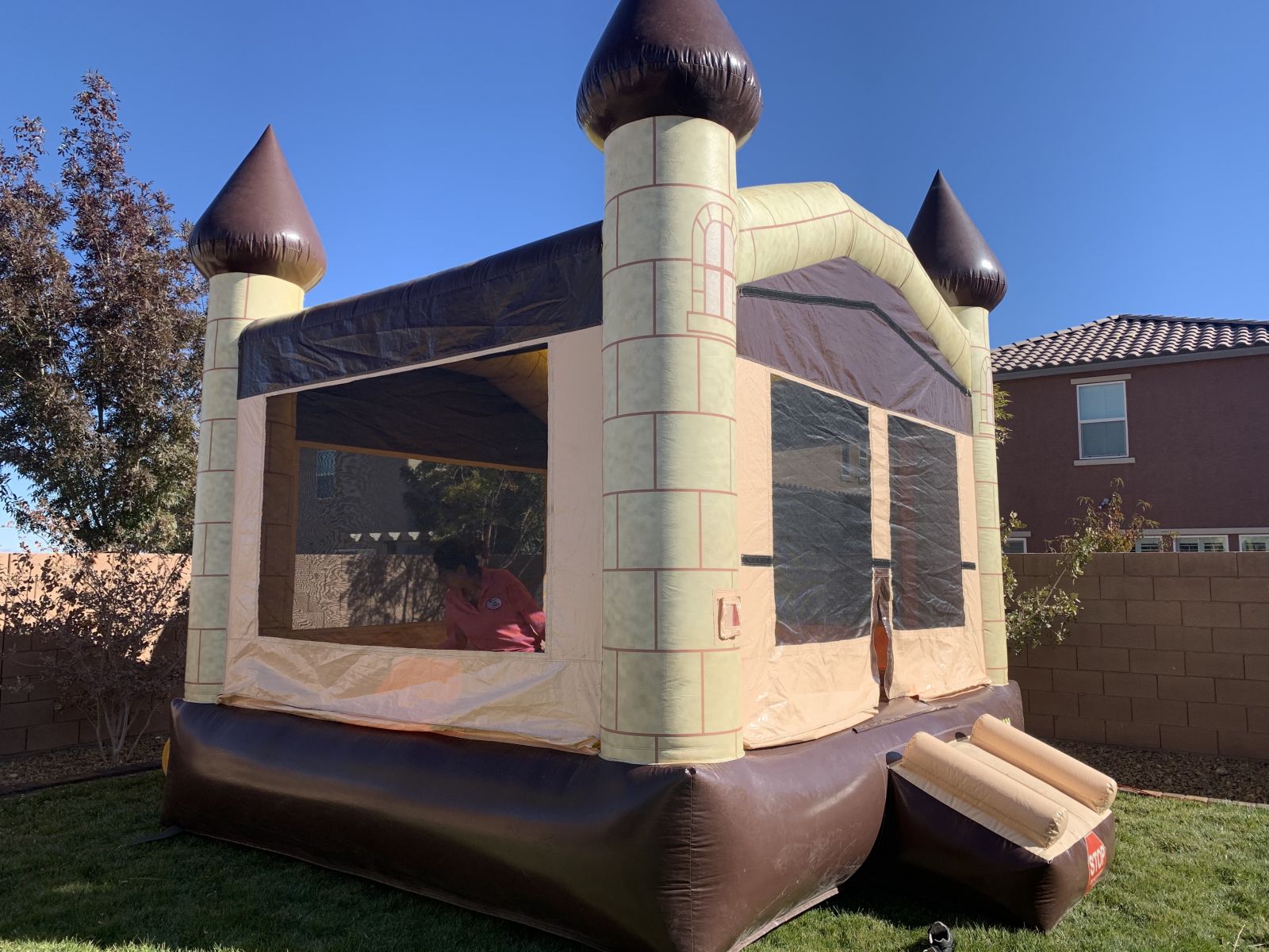Castle Bounce House Rental Las Vegas NV.