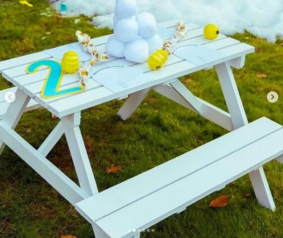 CHILDRENS WHITE PICNIC TABLE