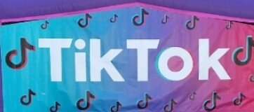 Tik Tok Banner