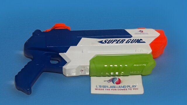 Medium water Gun fill with paint