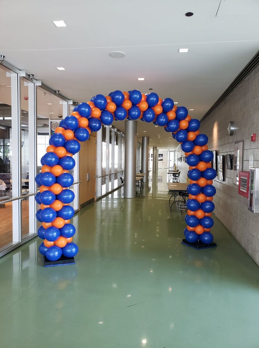 Balloon arches in Chicago