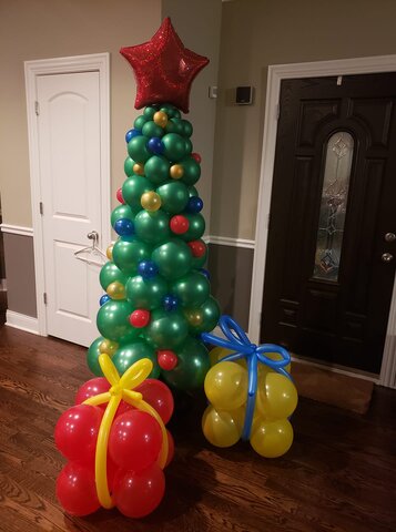 Christmas Balloon Decor