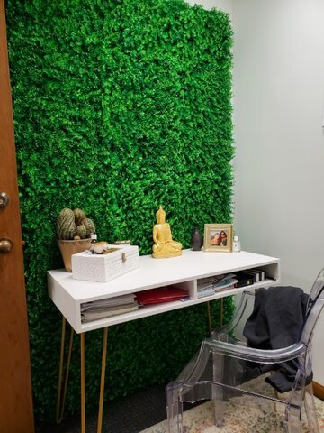 Boxwood Wall LG Panel