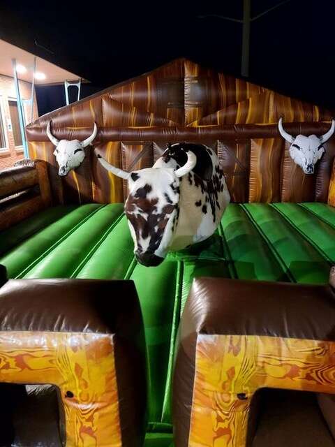 Book a Mechanical Bull Rental Aurora