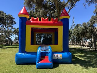 Castle Bounce House 