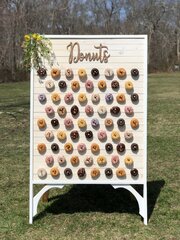 Donut Wall with Easel 