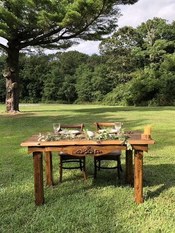 5' Live-Edge Tuscan Sweetheart Table 