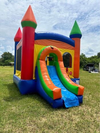 Dry Rainbow Bounce House