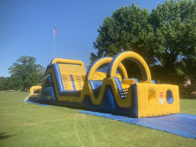 75' Obstacle course