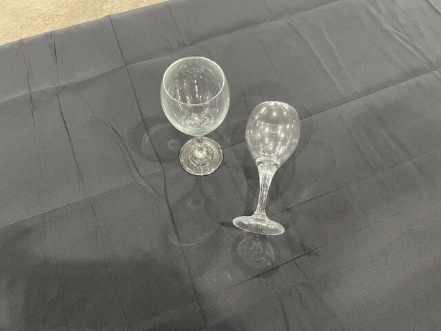 10.75 ounce wine glasses