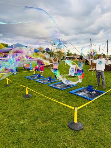 Onsite Giant Bubble Making Stations