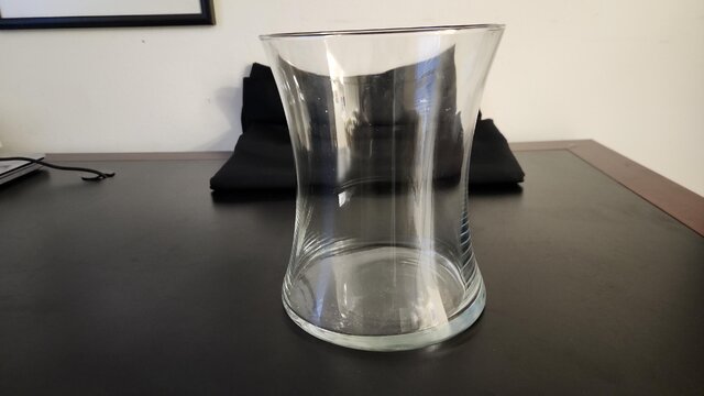 Vase, Hourglass shaped