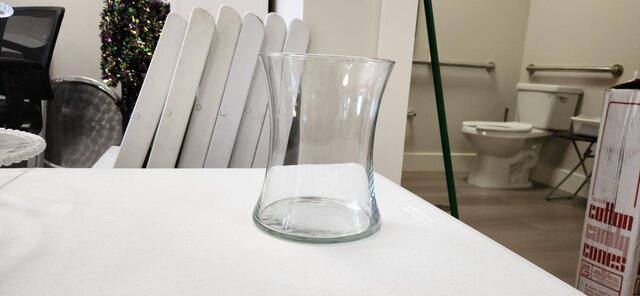 Vase, Hourglass shaped